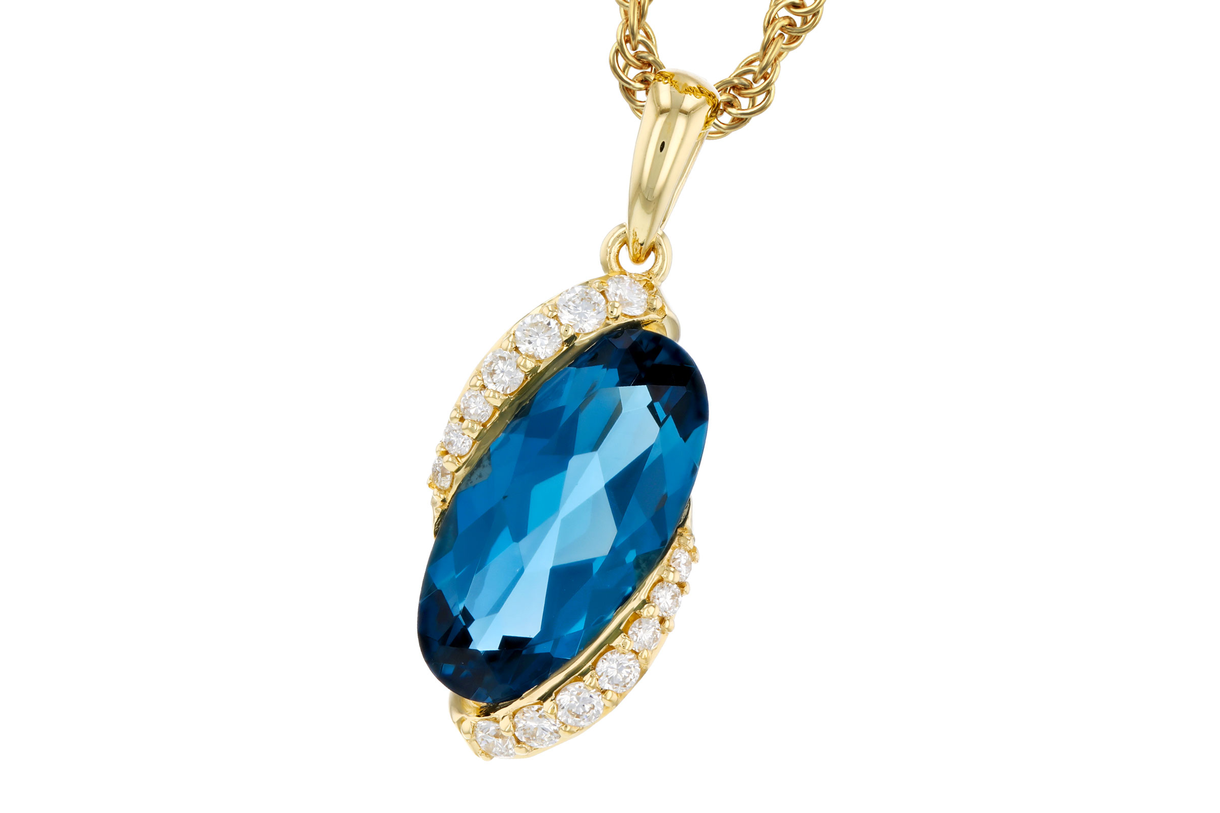C330-12302: NECK 2.25 LONDON BLUE TOPAZ 2.37 TGW (12x6MM LBT)