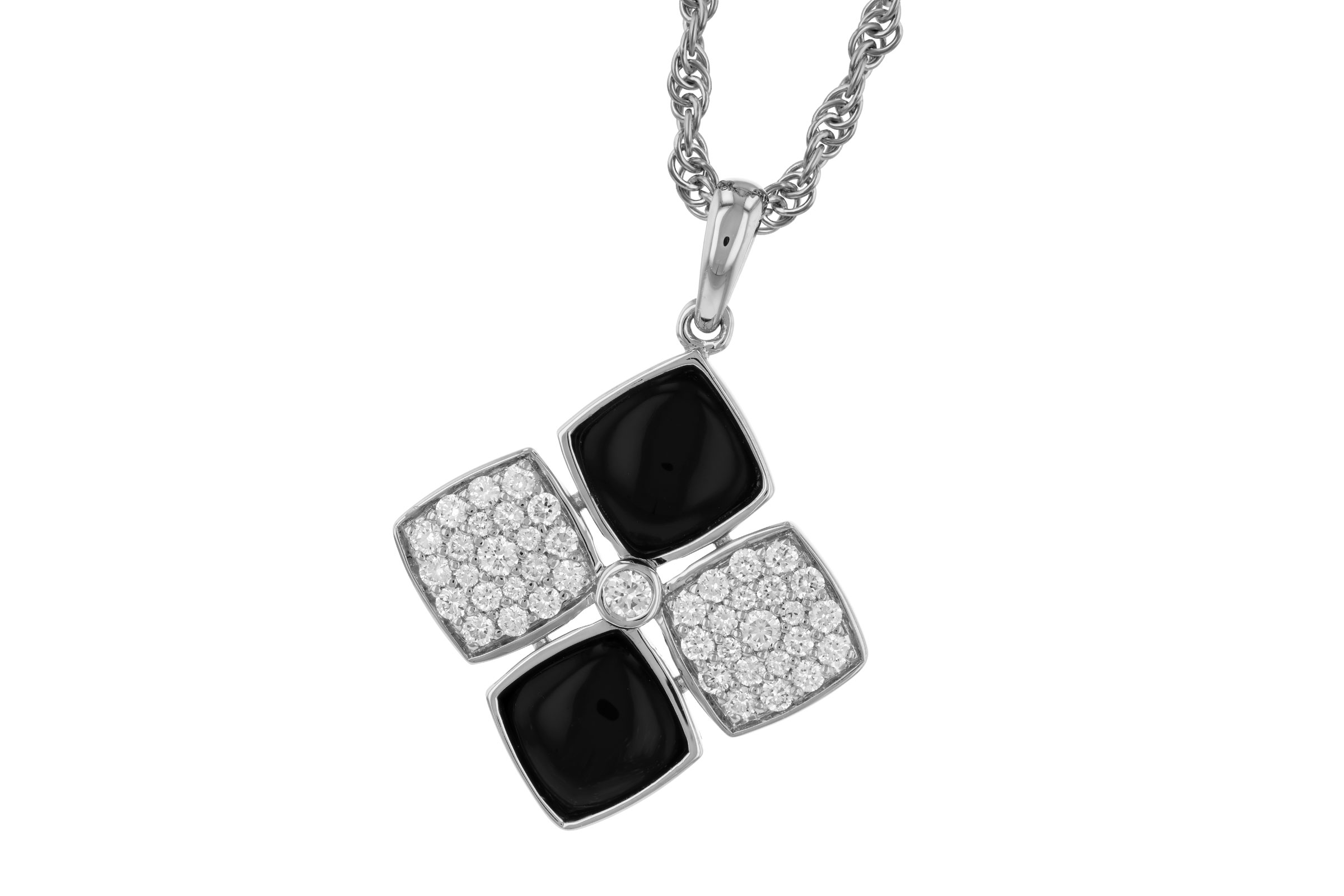 D330-10529: NECKLACE 1.23 TW ONYX 1.50 TGW
