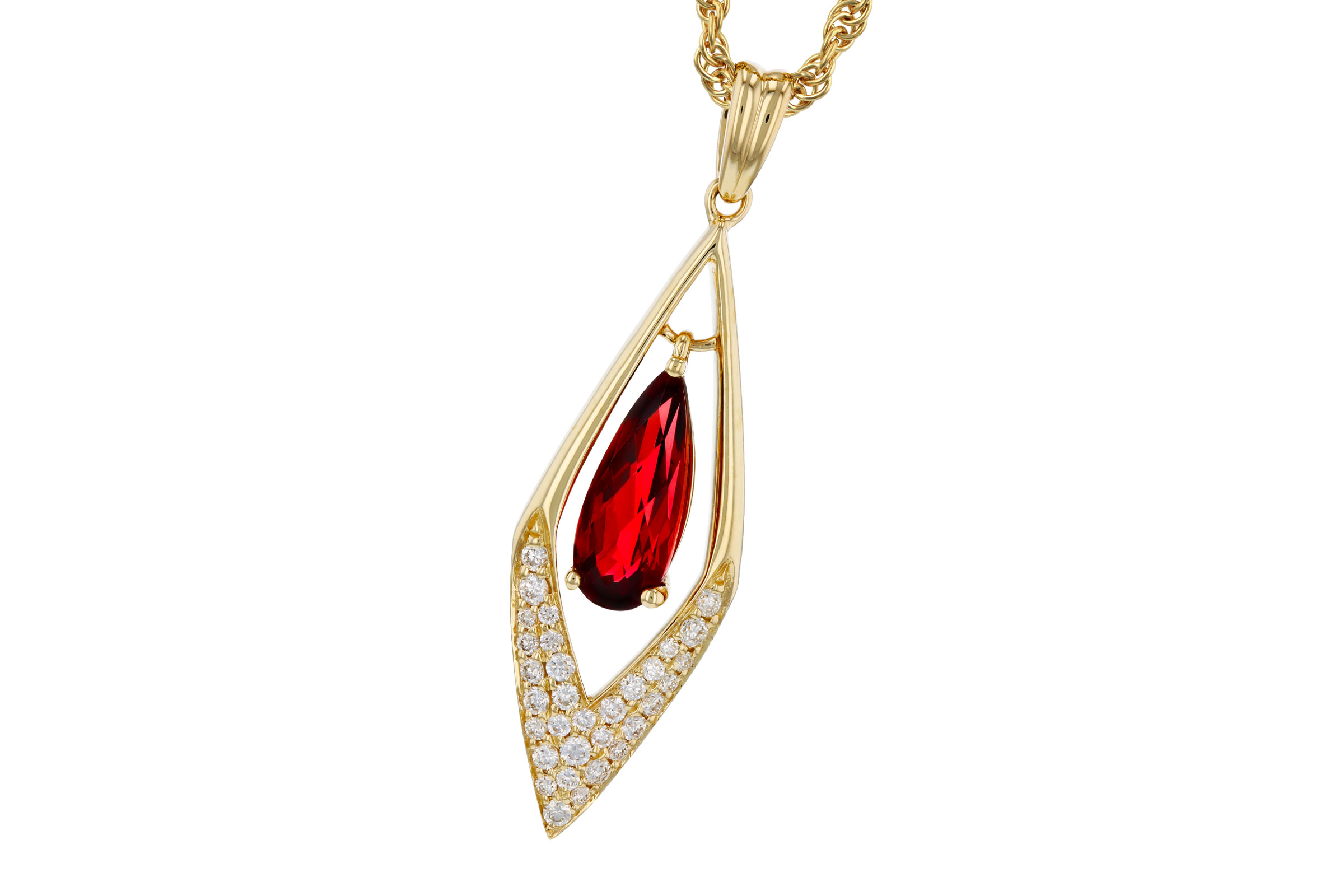 K330-11383: NECK .93 GARNET 1.10 TGW (10x4MM GAR)