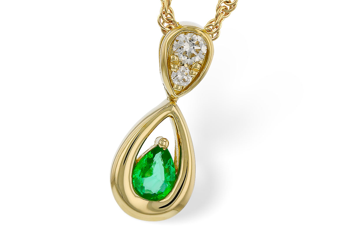 L329-22320: NECKLACE .10 EMERALD .16 TGW (4x3 EMER)